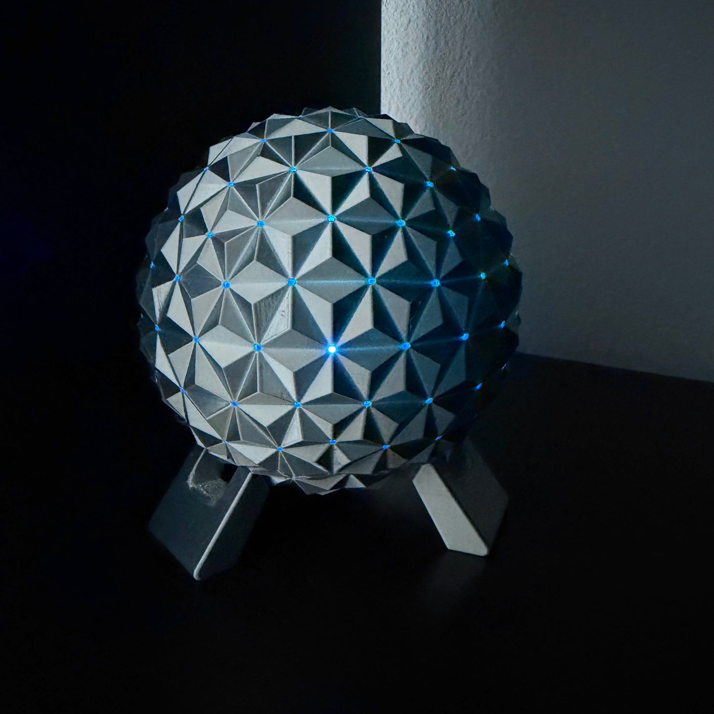 Spaceship Earth Nightlight Lamp